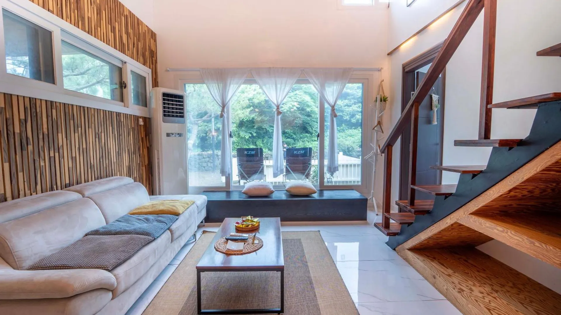 Holiday home Jeju Love Stay Yellow