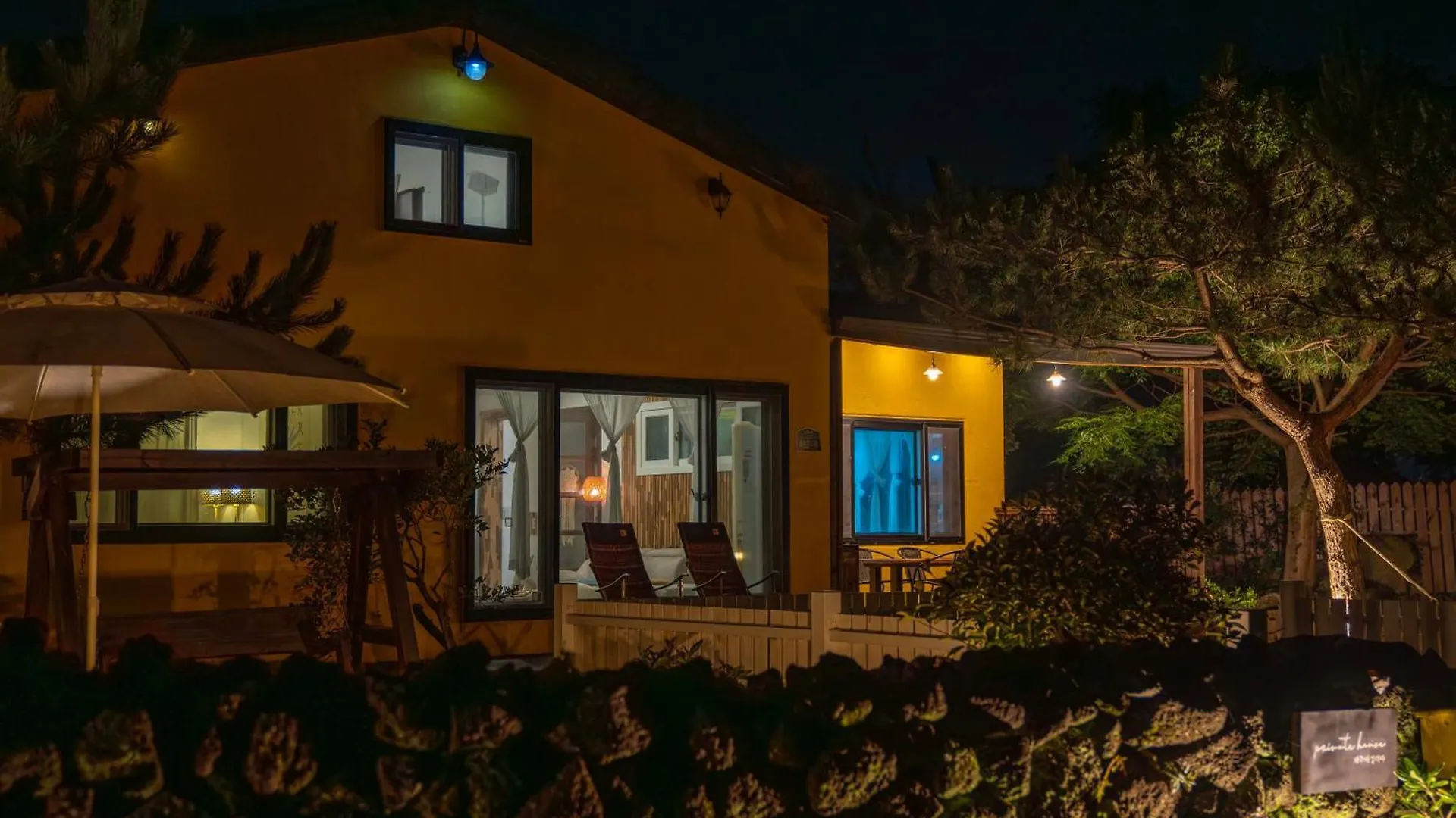 Jeju Love Stay Yellow Holiday home